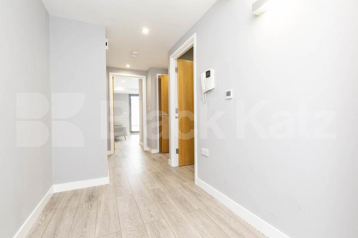 			1 Bedroom, 1 bath, 1 reception Apartment			 Mintern Street, Old Street / Shoreditch Park